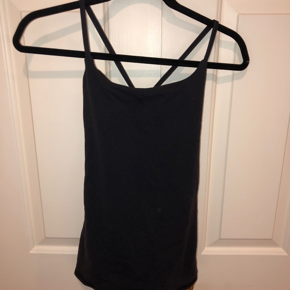 Black Lululemon tank top